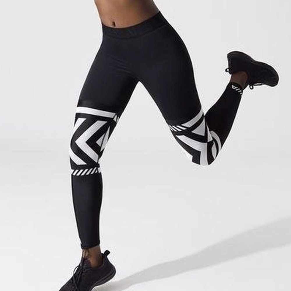 Alala Moto Graphic Medium pant leggings in black and white.